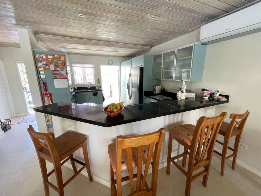 Nanpa, Luxury Family Three Bed Villa, St James West Coast, Private Pool Saint James Dış mekan fotoğraf