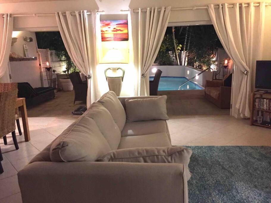 Nanpa, Luxury Family Three Bed Villa, St James West Coast, Private Pool Saint James Dış mekan fotoğraf
